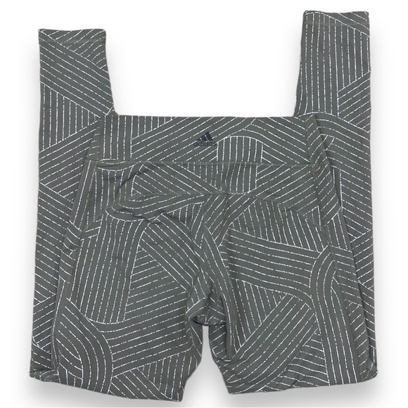 Adidas Yoga Leggings Small - Picture 5 of 5